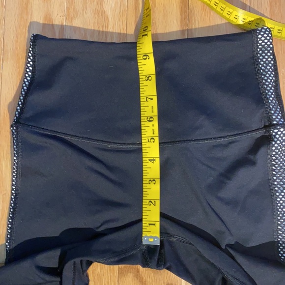 Victoria’s Secret Knockout Crop by VSX Sport XS - Picture 10 of 12